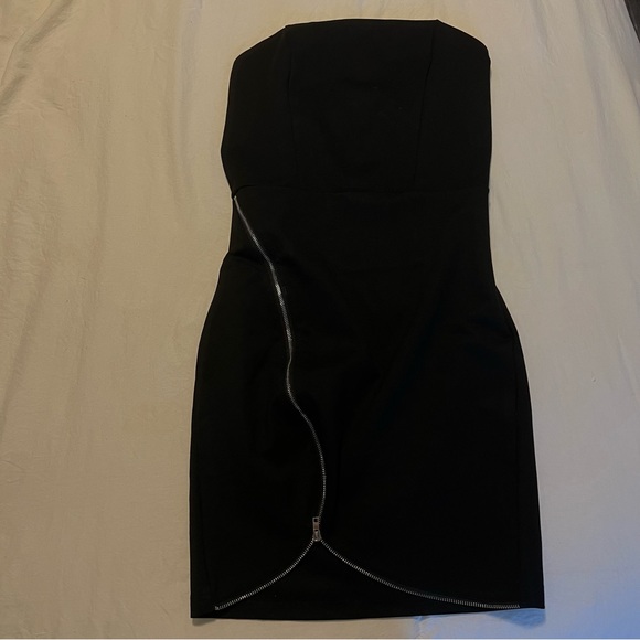 REVOLVE SUPERDOWN NYLAH MINI DRESS - Picture 2 of 7